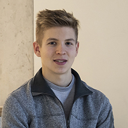 Jonathan 3_250x250 Jonathan 3_250x250